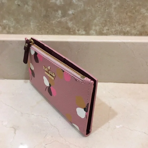 Kate Spade Wallet - Picture 2 of 8